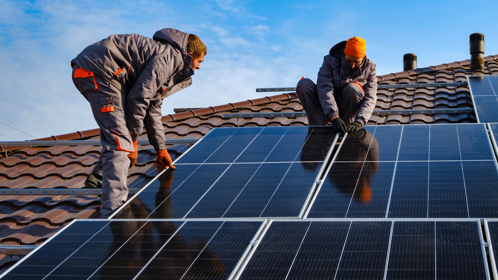 solar panel maintenance shutterstock 2070531521 primary